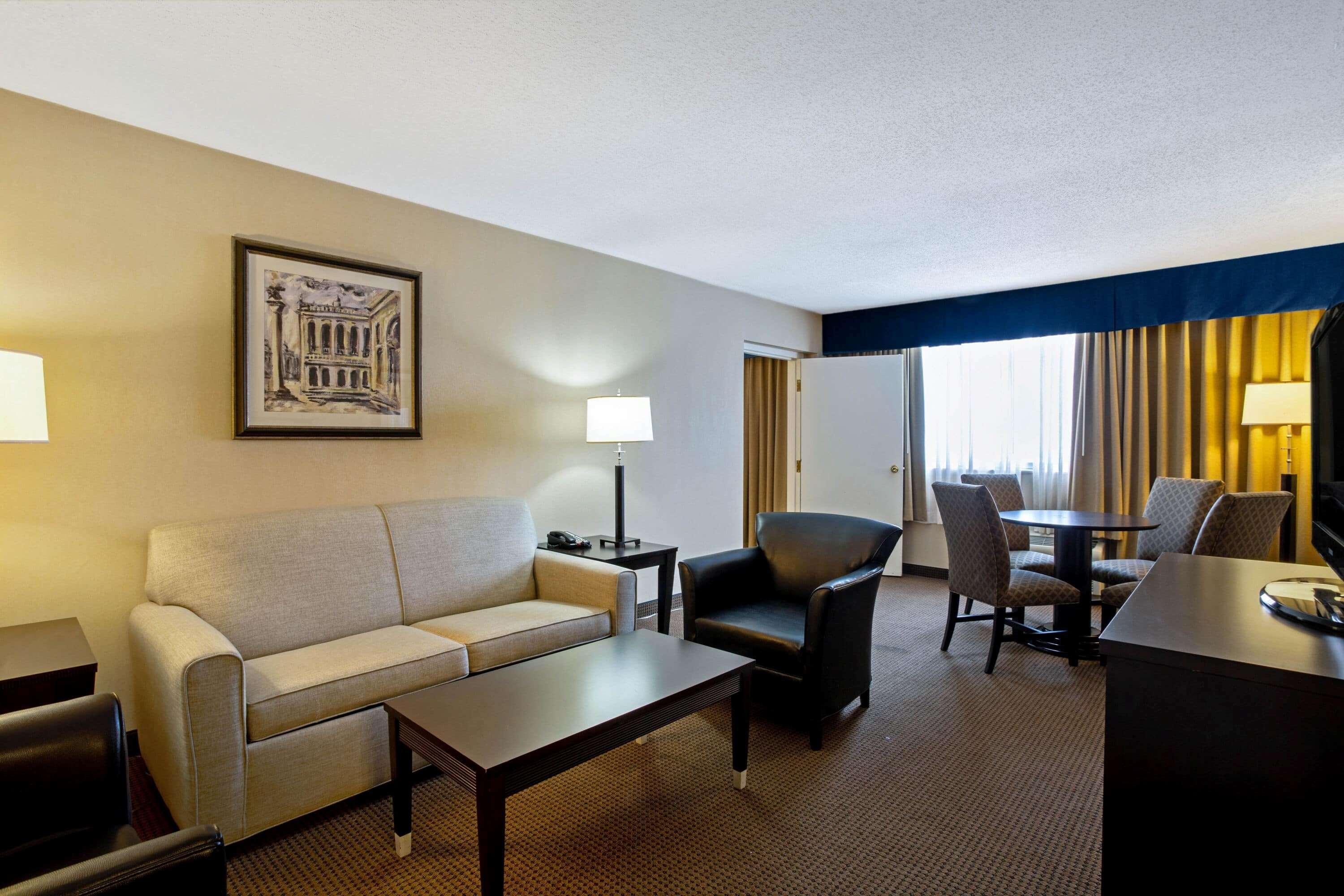 Hampton Inn Manchester Downtown Bagian luar foto