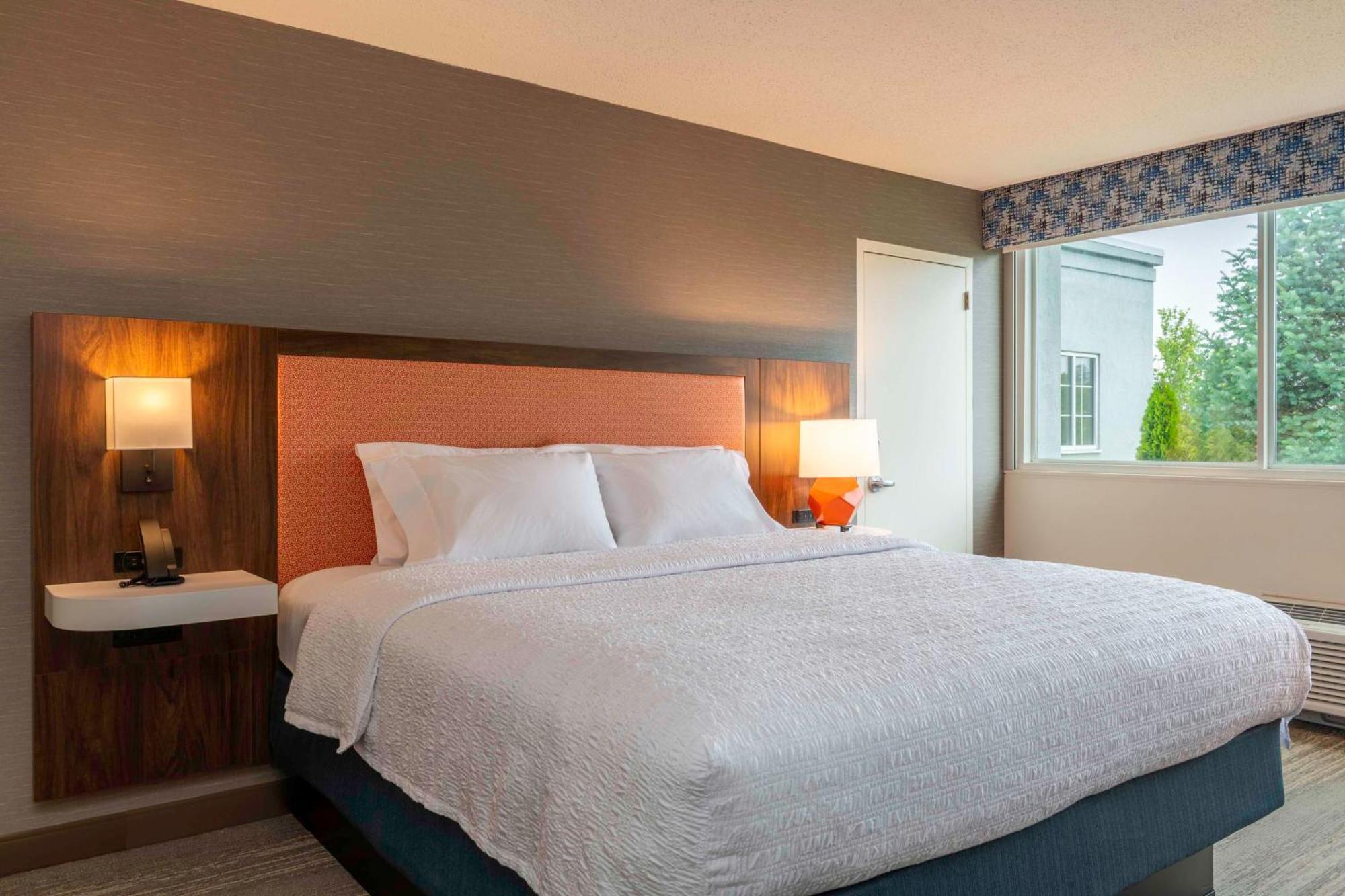Hampton Inn Manchester Downtown Bagian luar foto