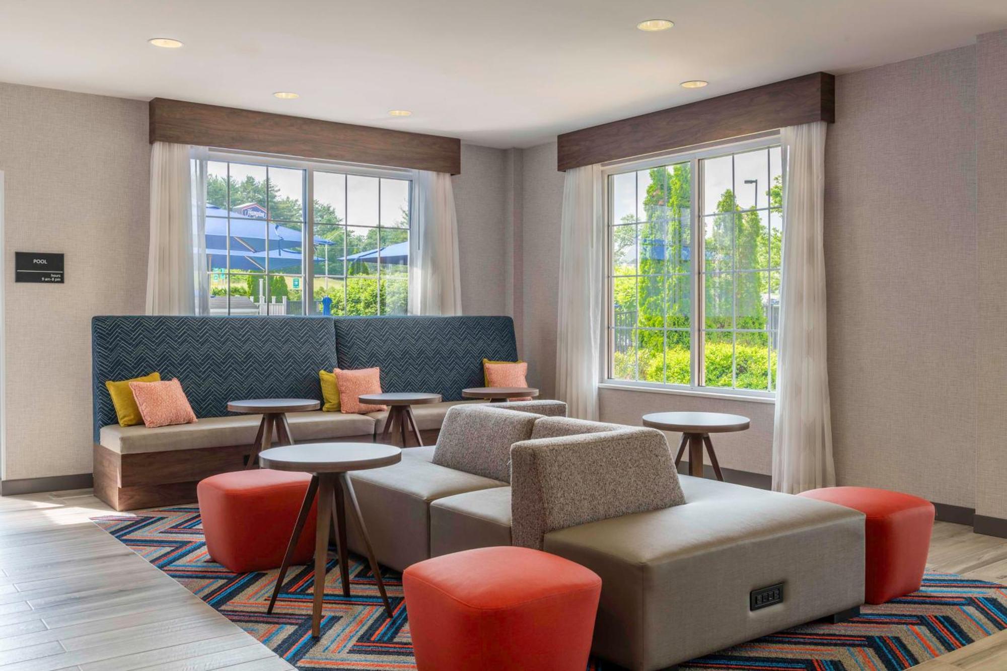 Hampton Inn Manchester Downtown Bagian luar foto